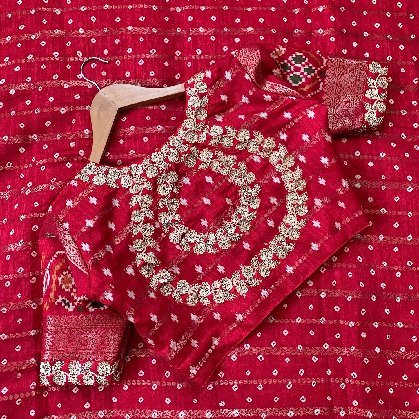 COTTON SAREE WITH ALL OVER BANDHEJ PRINT