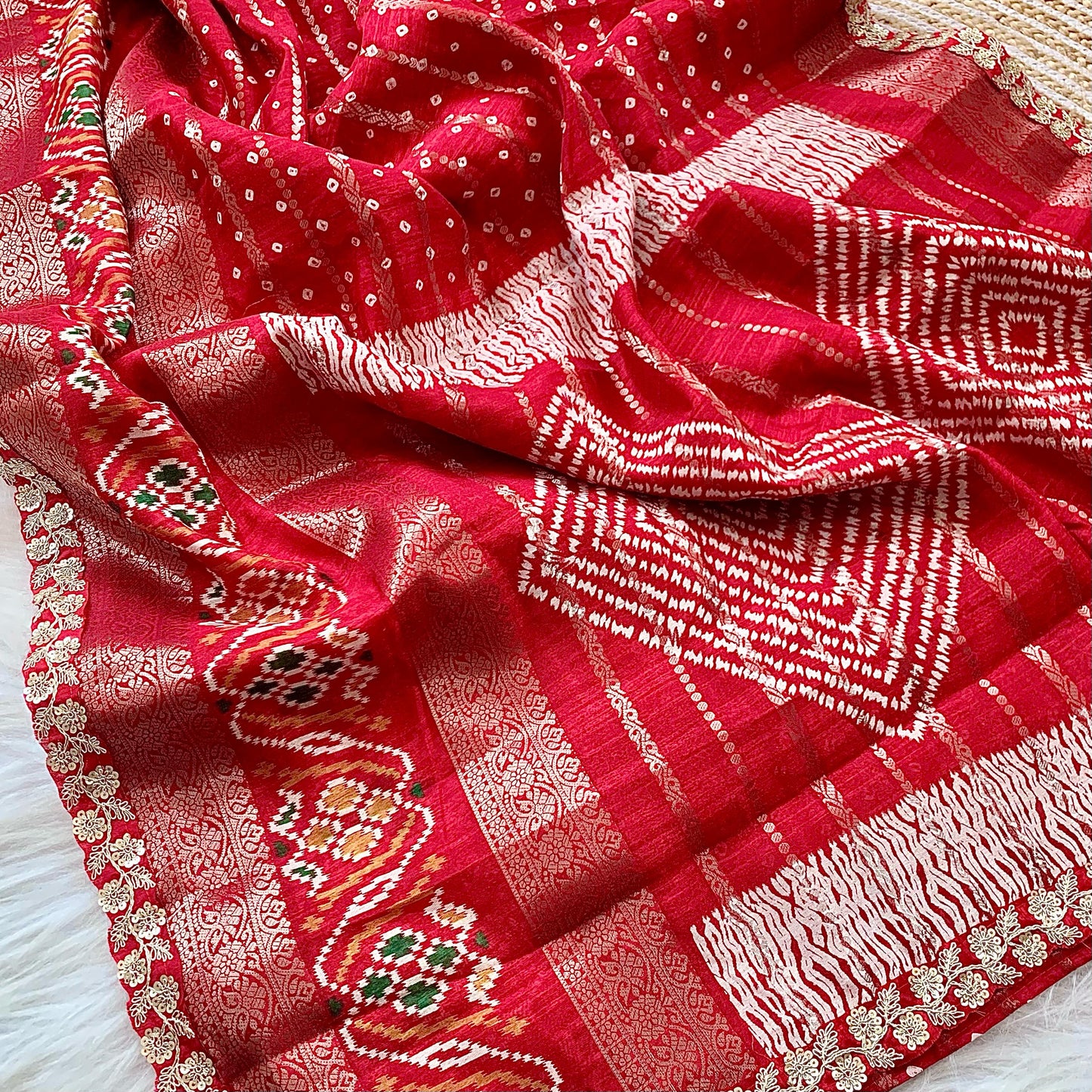 COTTON SAREE WITH ALL OVER BANDHEJ PRINT