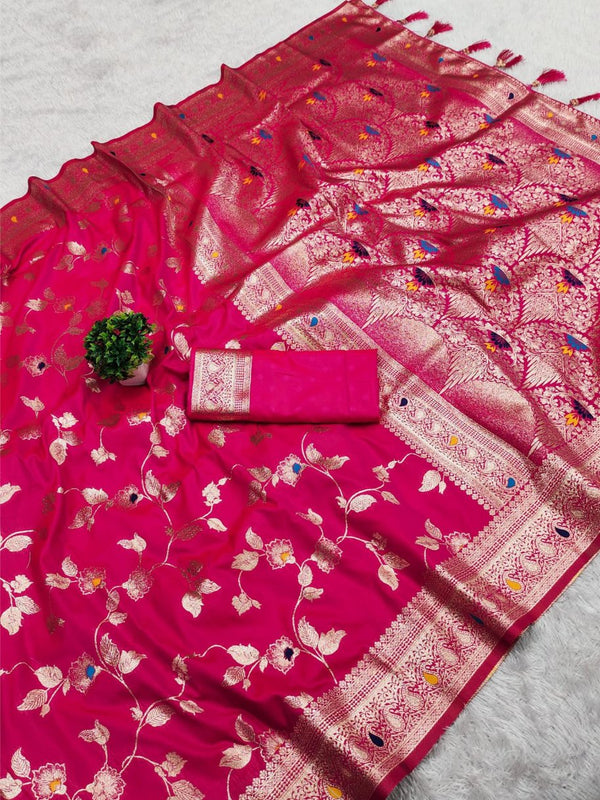 Glorious Dark Pink Soft Banarasi Silk Saree With Classic Blouse Piece