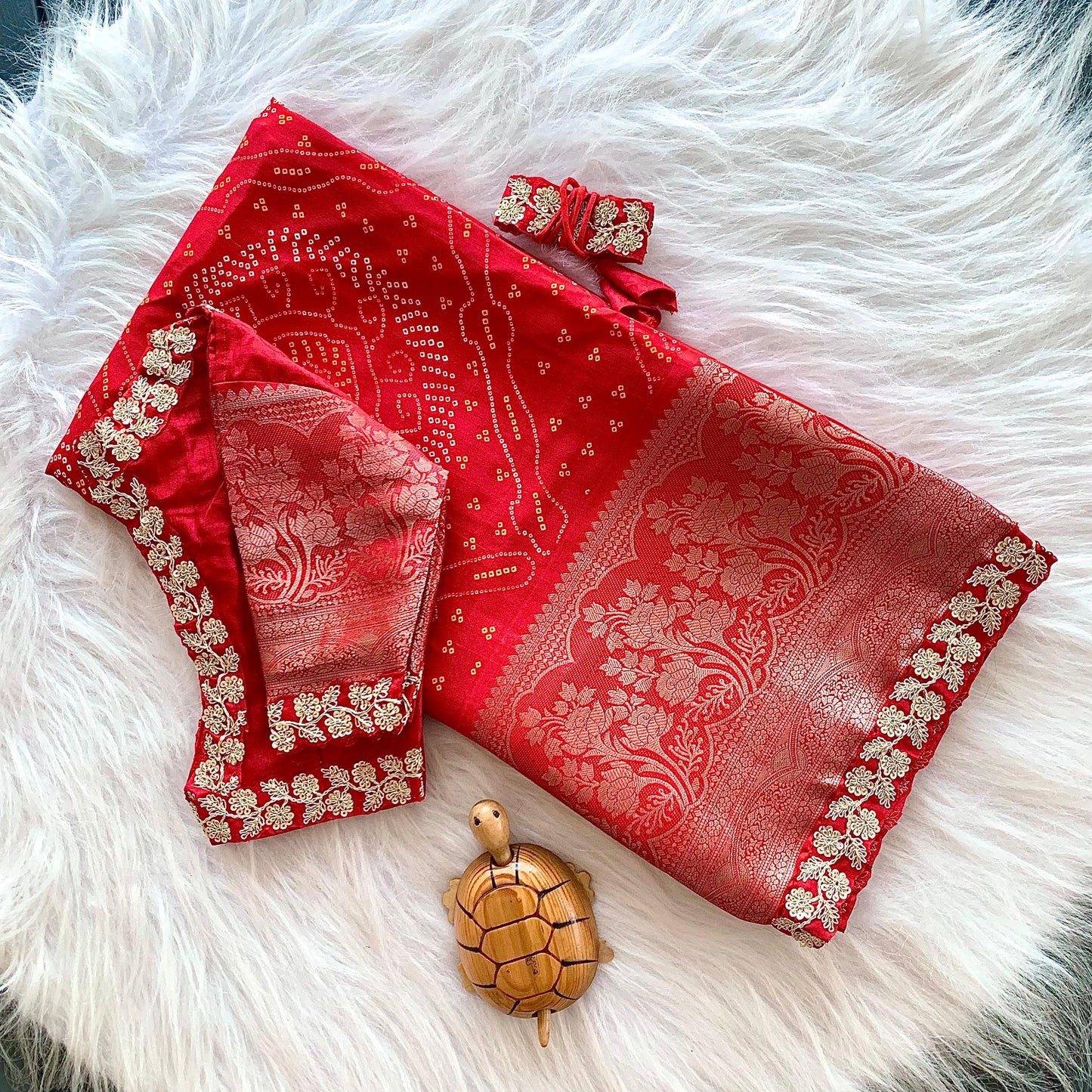 DOLA SILK SAREE IN BANDHNI PRINT
