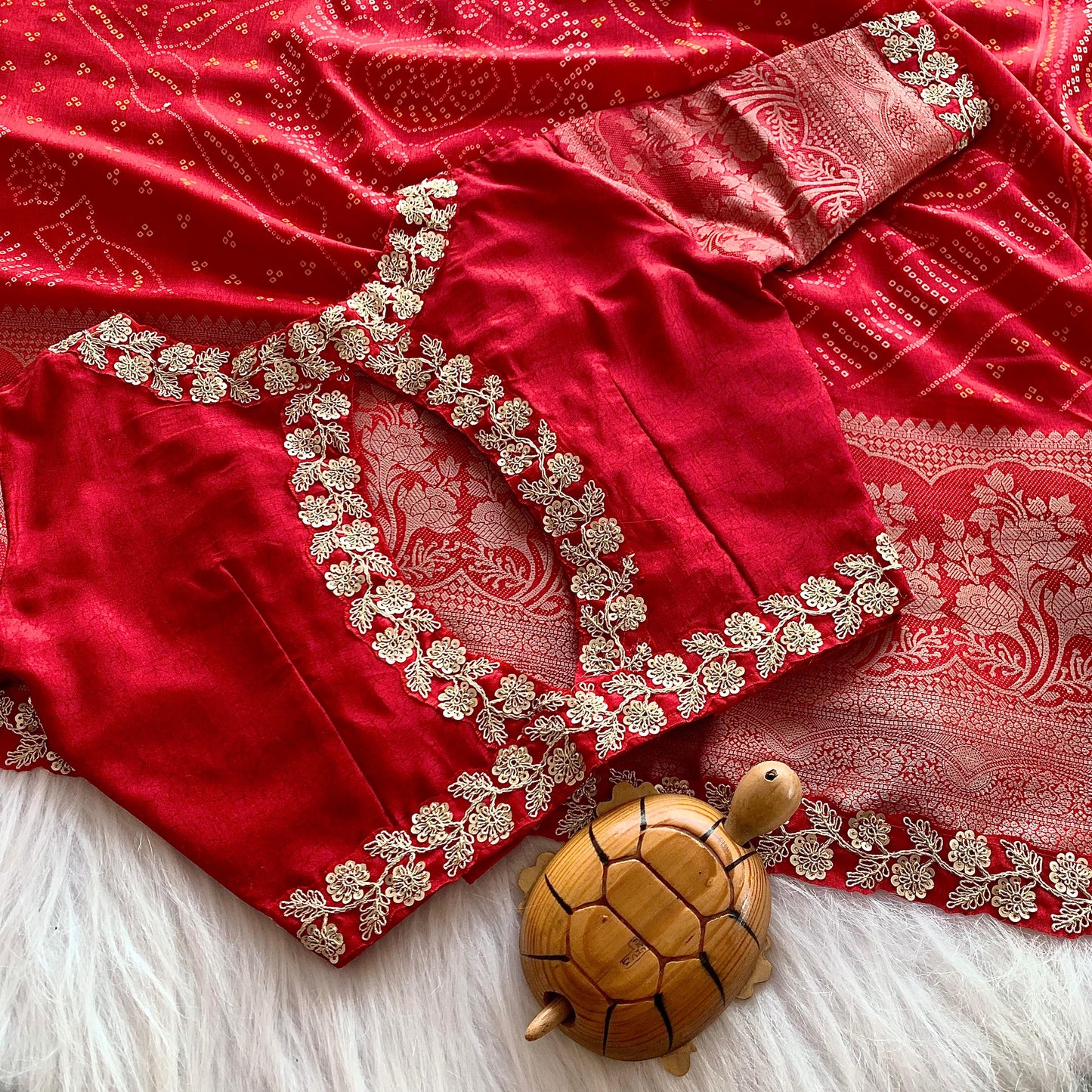 DOLA SILK SAREE IN BANDHNI PRINT