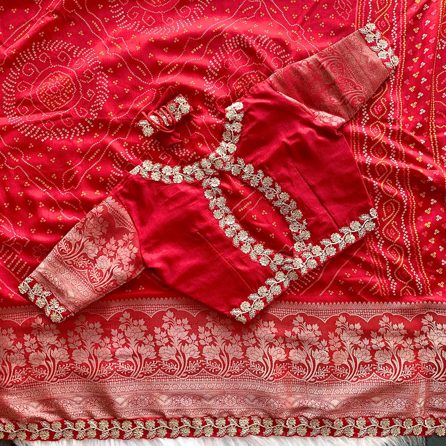DOLA SILK SAREE IN BANDHNI PRINT